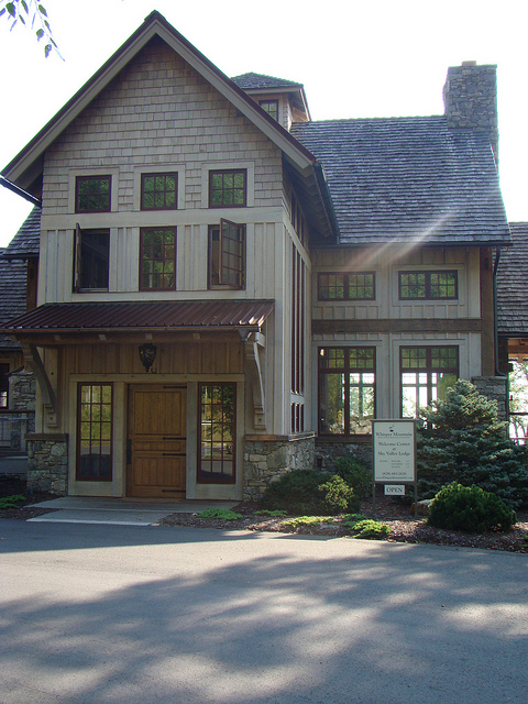 The Valley Lodge